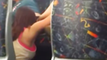 Evli Bir Çiftin ahu tuğba seks filmleri Sert Oral Seks