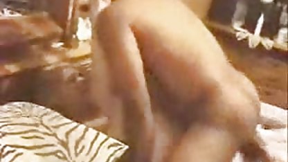 Papaz, busty bir arab seks filimleri öğrenciye sopa attı