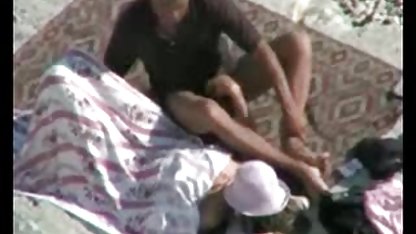 Öğretmen seks sevişmeli seks filimleri için koğuşunu baştan çıkardı