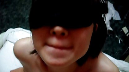 Sevimli swinger seks filimleri orospu yıkanır ve duşta parmaklıyor