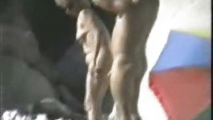 Kombine şaplak ve çift penetrasyonu ile 18 yaş seks filimleri üçlü