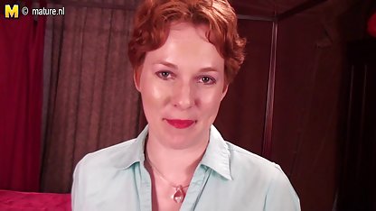 Virgin parmaklarını hülya avsar sex filmi okşadı