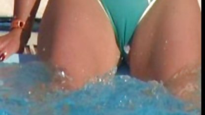 Zalim patron, seks pornu filimleri suçlu çalışanı BDSM tarzında cezalandırdı