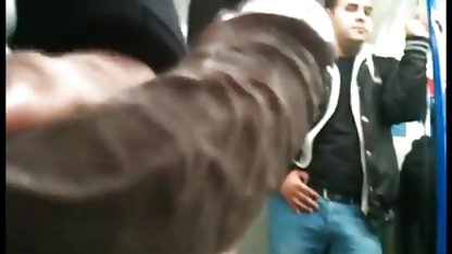 Bir erkekle tanıştım türk sex filmi ve hemen sevişmeyi kabul ettim.