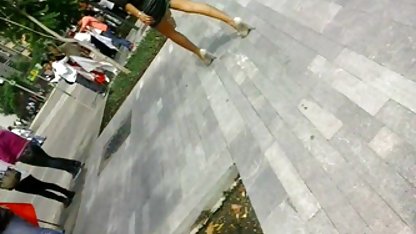 Tuvalette yeşilçamseksfilimleri kıllı horoz berbat