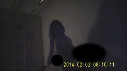 Küvetin seks pornu filim altındaki kameraya sinirli