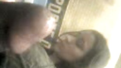 İki sevgi dolu seksi turk filimleri sarışın gece yatak odasında sıkmak