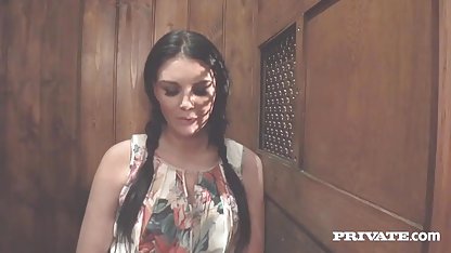Kraliyet horoz filimlersex oral seks karısı
