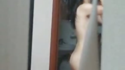 Korkakların yerleştirilmesi sırasında kapağın mastürbasyonuna karar rahibelerin seks filimleri verdi